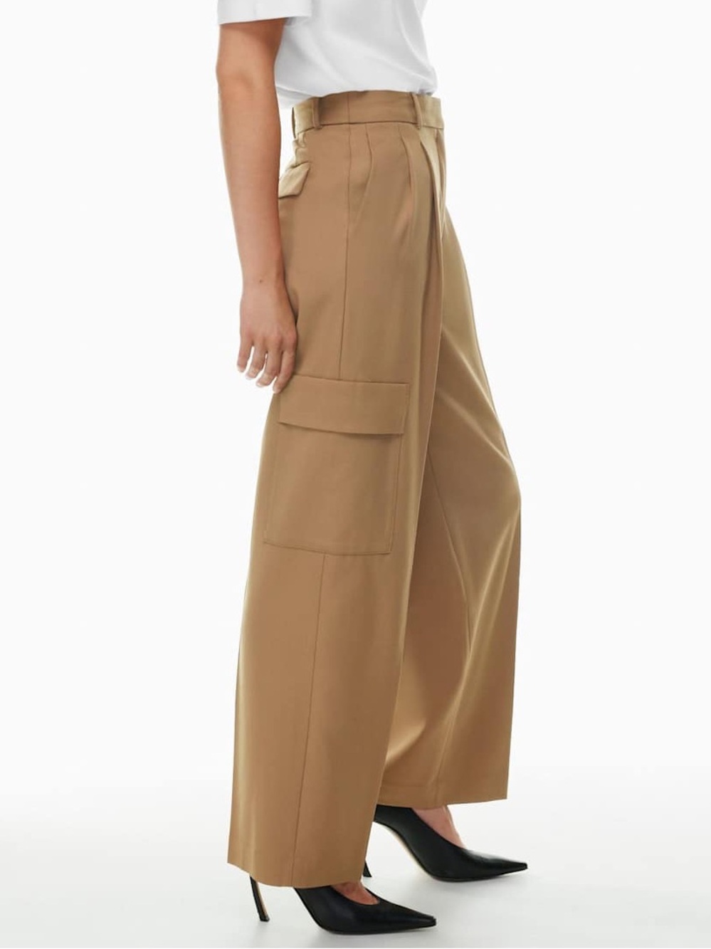 Aritzia Babaton Spotlight cargo pant 8 wide leg relaxed pleated pants